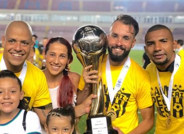 El cejeño David Uribe se coronó campeón en el fútbol de Panamá