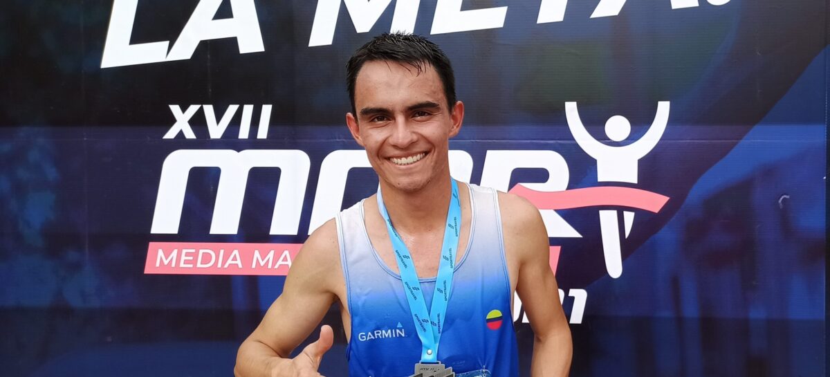 ¡Ganó en su casa! Rodrigo Jaramillo se impuso en la Media Maratón de Rionegro