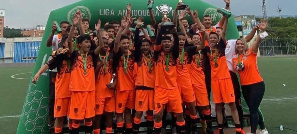 El Club Deportivo Galaxy de Rionegro se consagró campeón de la Liga Antioqueña Sub-15