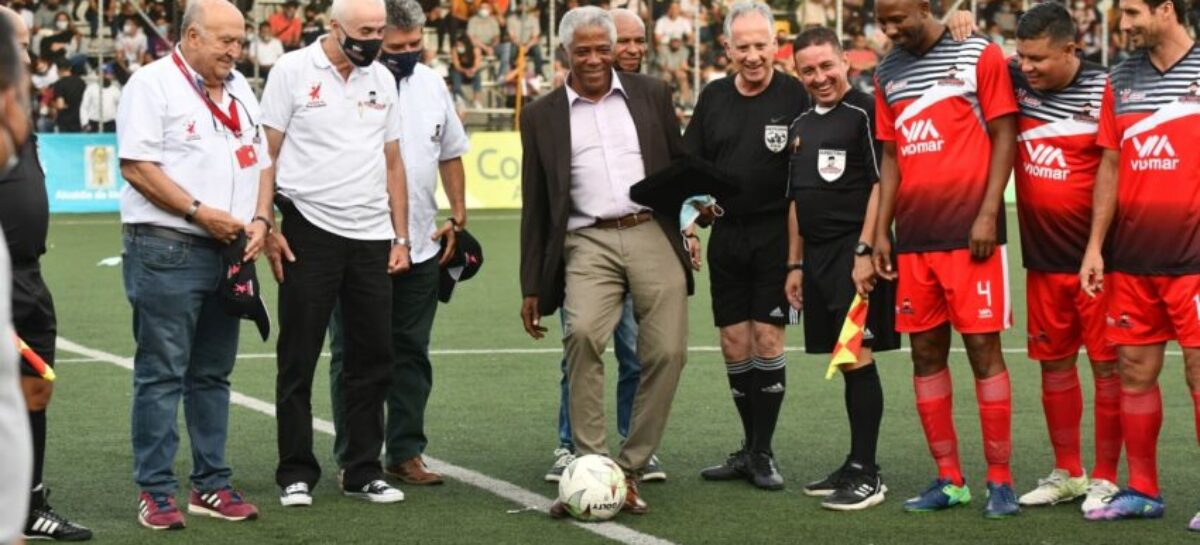 ¡Homenaje a ‘Pacho’! Después de 37 años, Francisco Maturana regresó al Baby Fútbol