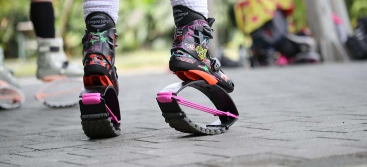 Kangoo Jumps, el deporte con botas de rebote que llegó para quedarse en Antioquia