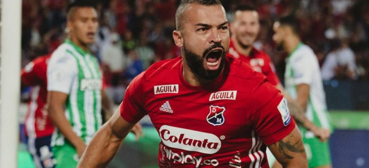 ¡Se va! Independiente Medellín anunció la salida de Andrés Cadavid