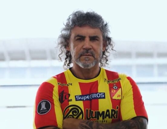 Leonel Álvarez fue anunciado como nuevo DT del Deportivo Pereira